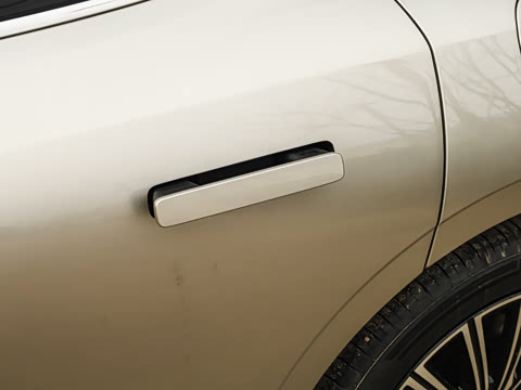 2026�� 225km EM-i Զ�����ǺӰ�