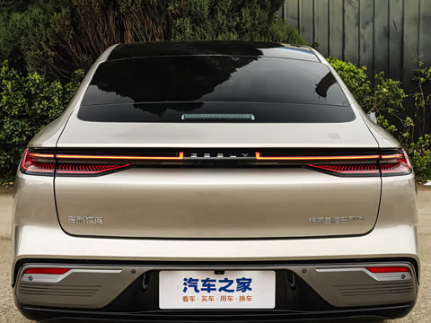 2026�� 225km EM-i Զ�����ǺӰ�