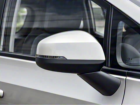 2025�� Plus 610 ������