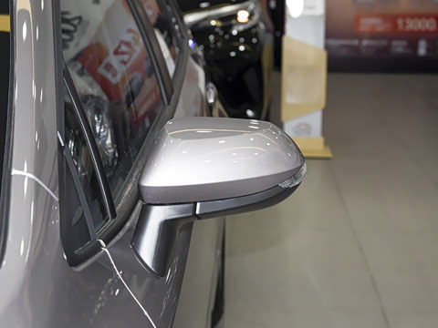 2026�� 1.8L ˫�� �ȷ��