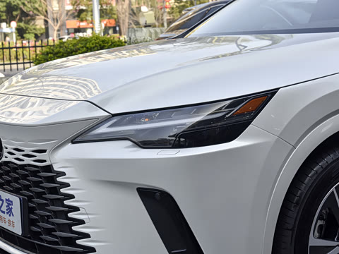 2026�� 350h ����������