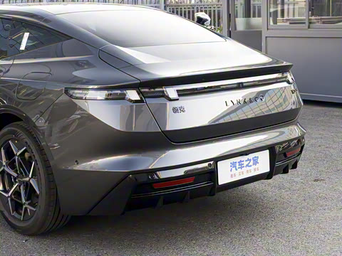 2025�� 240����Ultra H5