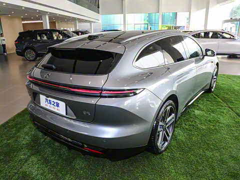 2025�� �ھ������ 100kWh Touring