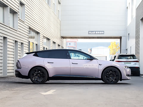 2026�� �ն�����quattro��