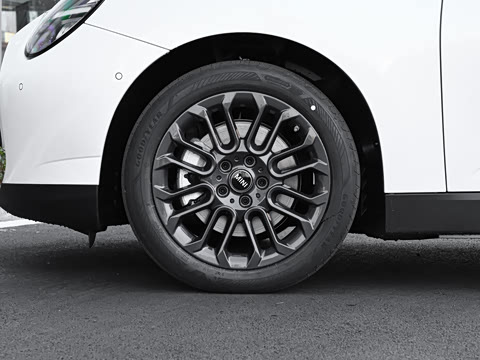 2026�� 466km COOPER E ������