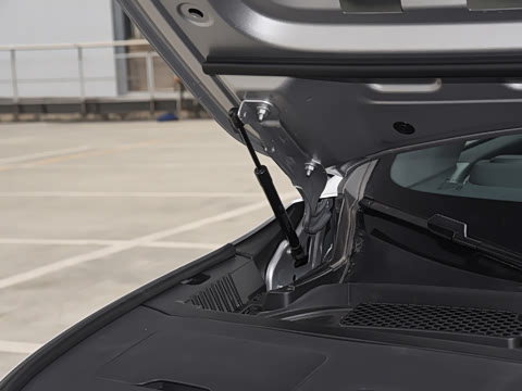 2026�� ���� 1704 Max �Ƽ���