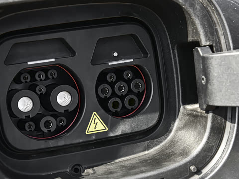 2025�� 215����������