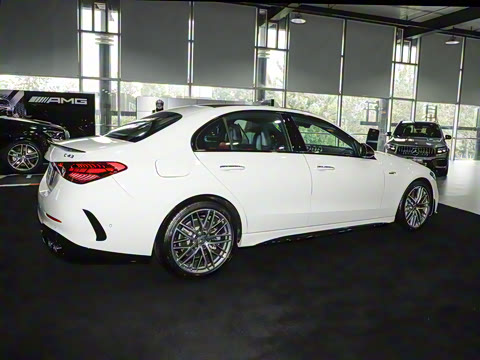 2025�� AMG C 43 4MATIC