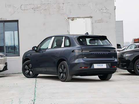 2027�� 660������