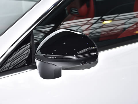 2026�� AMG CLE 53 4MATIC+ ������ܳ�