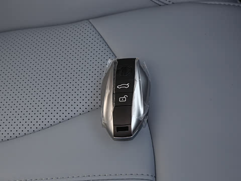 2026�� 1.5T 300 DCT���Ű�