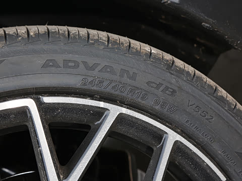 2026�� 1.5T 300 DCT���Ű�