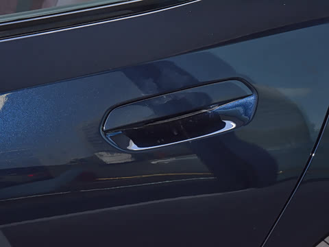 2026�� �Ŀ� eDrive 40L M�˶���װ