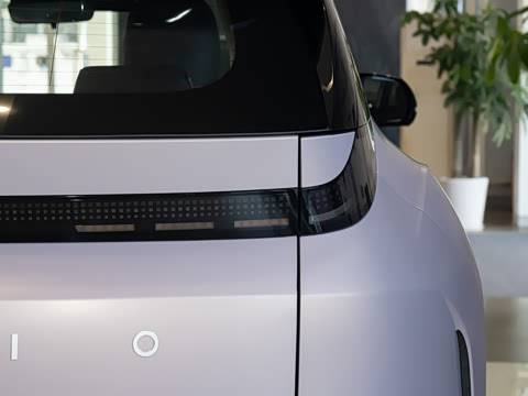 2025�� ����SMART�� 64.2kWh