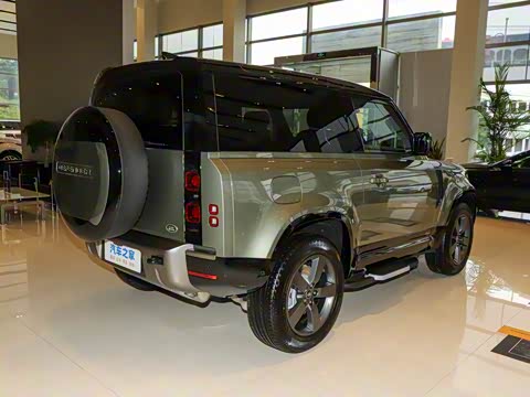 2025�� 90 3.0T P400 X-Dynamic HSE