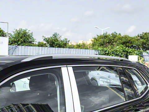 2025�� ���ڿ� 330TSI �Զ�����R-Line��ҫ��