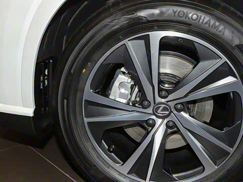 2026�� 350h ����������