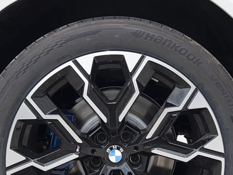 2025�� xDrive30L ������ M�˶���ҹ��װ