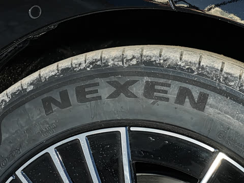 2026�� E 260 L �����