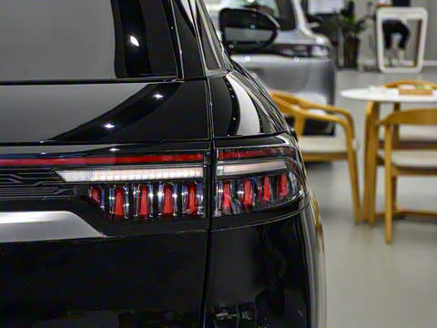 2025�� 210 ������