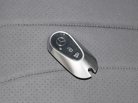 2026�� 500 4MATIC ������