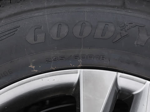 2027�� 2.5L ˫����������