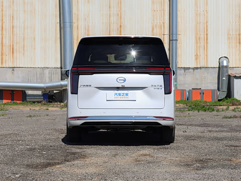 2026�� PHEV L ���� Ultra