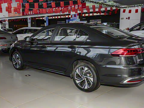 2025�� �Ŀ� 200TSI DSG����PRO��