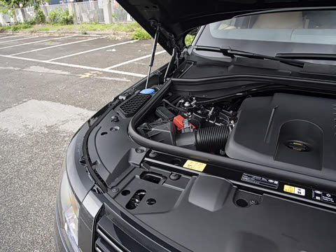 2026�� 3.0 L6 400PS AB�����