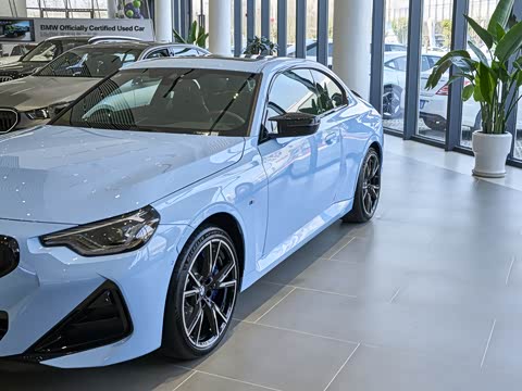 2026�� M240i xDrive
