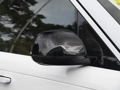 2026�� 3.0 L6 400PS AB�����