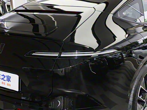 2025�� �Ŀ� Max���̰�