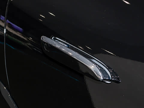 2025�� 500 4MATIC