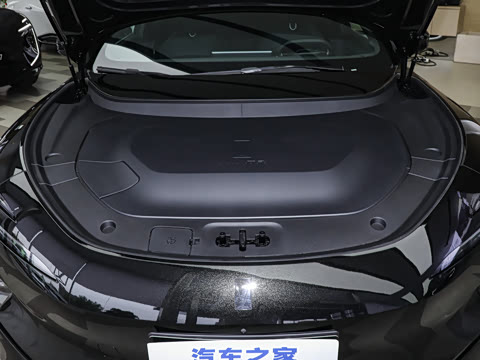 2025�� �Ŀ� Max���̰�