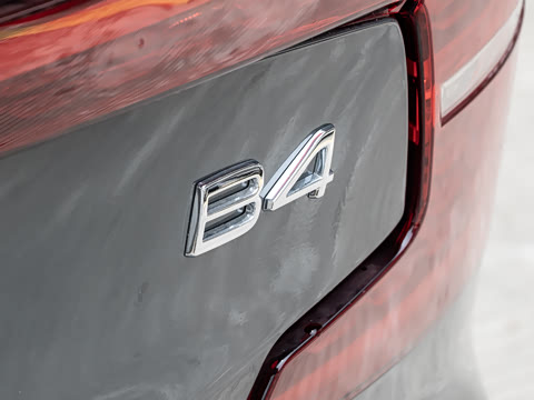 2027�� B4 ��Զ������
