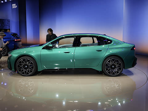 2027�� 40L