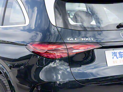 2026�� GLC 300 L 4MATIC ������ 5��