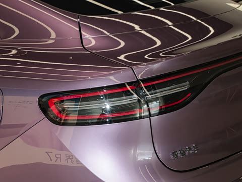 2025�� 705km Pro