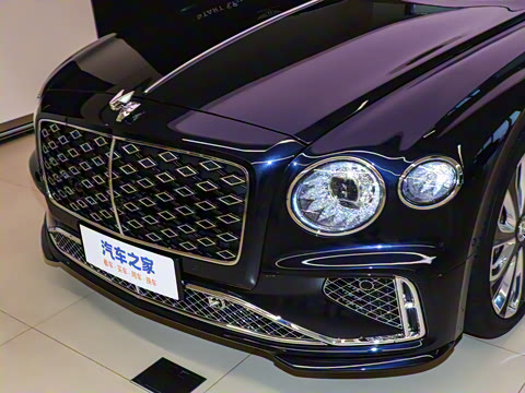 2026�� 4.0T V8 Mulliner