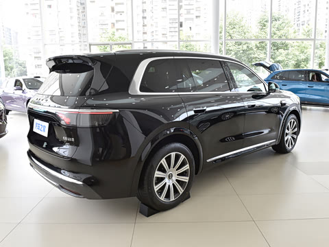 2025�� ���� Max+ ���������� (896�߼����״