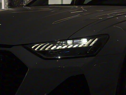 2025��  RS 6 4.0T Avant performance