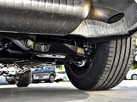 2026�� GLC 260 L 4MATIC �����