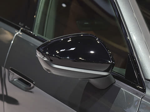 2025�� Avant