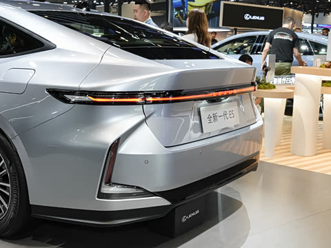 2026�� 300h