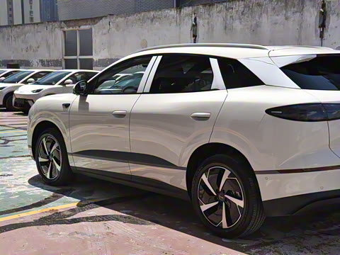 2025�� EV 605�캽Plus��