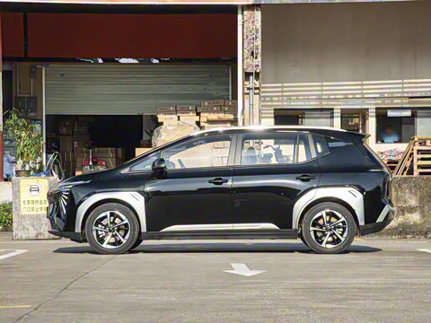 2025�� Plus 610 ������