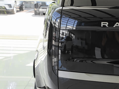 2026�� 3.0 L6 400PS HSE�����