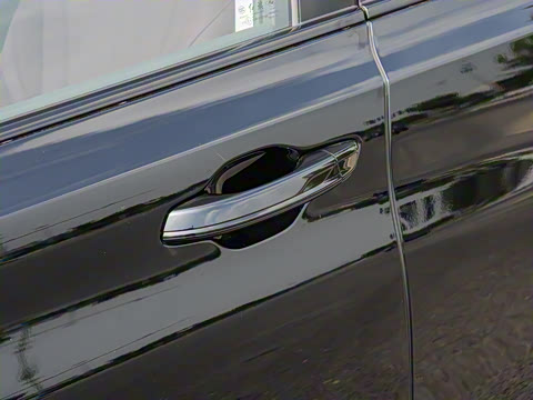 2025�� 2.0T �Զ���Ӱ200���������