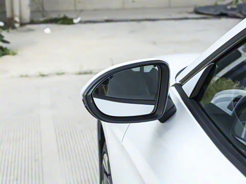 2026�� ���L 300TSI ����