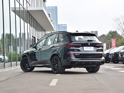 2026�� �Ŀ� xDrive 40Li ������M�˶���ҹ��װ